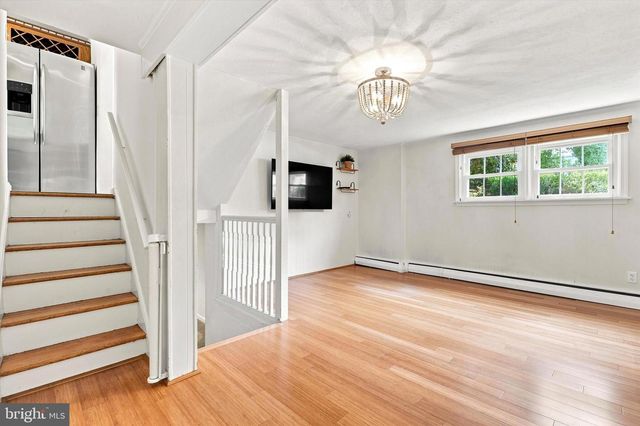 303 LANDSENDE RD, Devon, PA 19333
