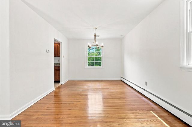 303 LANDSENDE RD, Devon, PA 19333