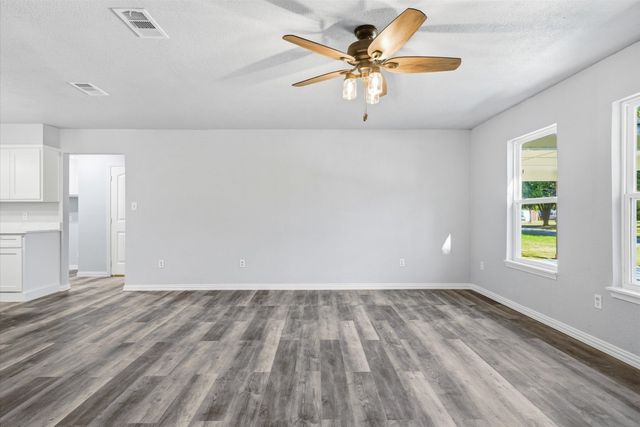 9952 Briar Cove, Wills Point, TX 75169