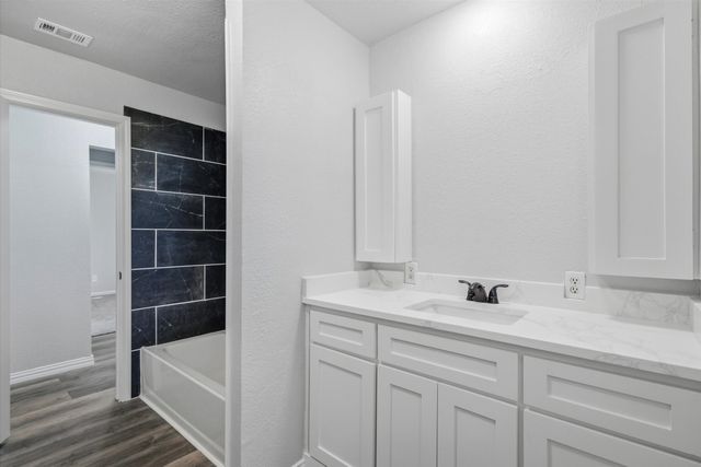 9952 Briar Cove, Wills Point, TX 75169