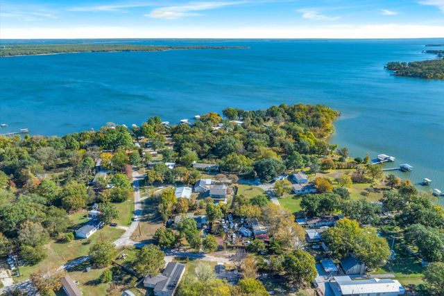 9952 Briar Cove, Wills Point, TX 75169