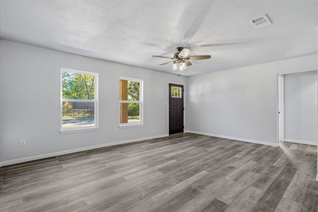 9952 Briar Cove, Wills Point, TX 75169