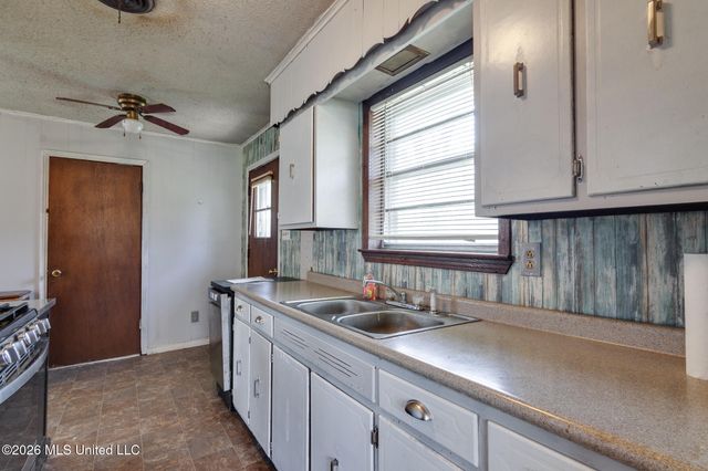 286 Tucker Road, Holly Springs, MS 38635