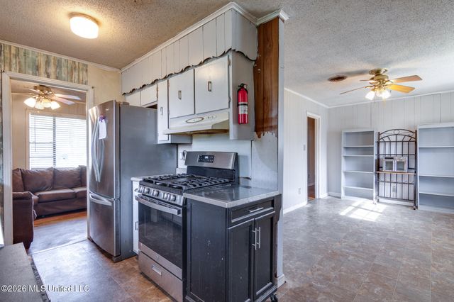 286 Tucker Road, Holly Springs, MS 38635