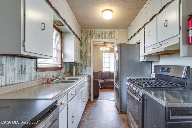 286 Tucker Road, Holly Springs, MS 38635