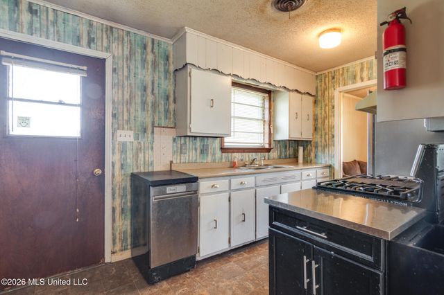 286 Tucker Road, Holly Springs, MS 38635