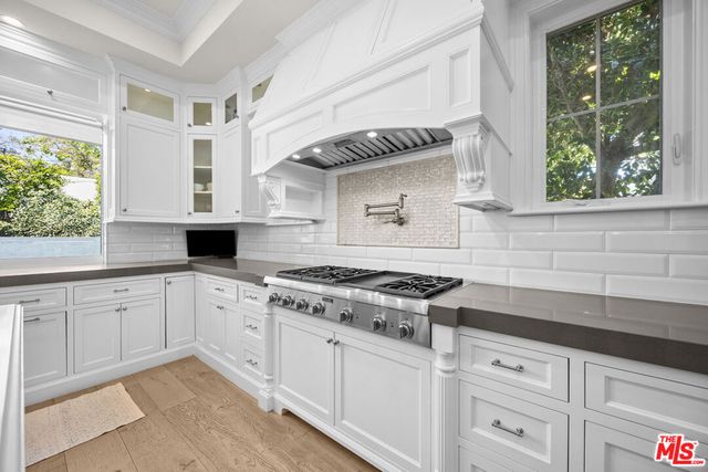 4257 Farmdale Avenue, Studio City, CA 91604