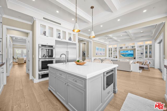4257 Farmdale Avenue, Studio City, CA 91604