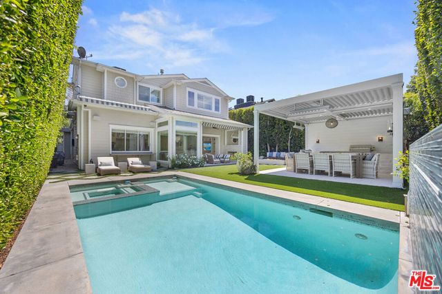 4257 Farmdale Avenue, Studio City, CA 91604