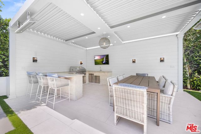 4257 Farmdale Avenue, Studio City, CA 91604