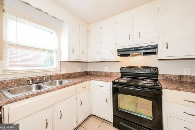 5353 Ridgemere Court, Stone Mountain, GA 30083