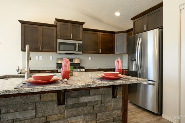 521 Bolson Pl, Caldwell, ID 83605