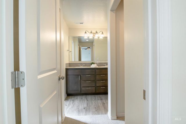 521 Bolson Pl, Caldwell, ID 83605