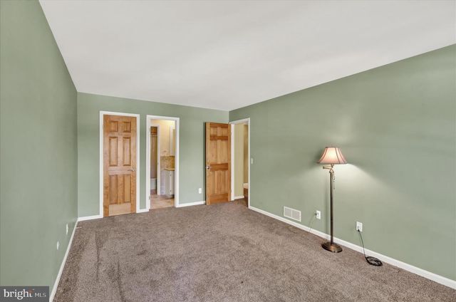 1-C OLYMPIC DR, Reading, PA 19607