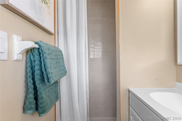 1604 N Atlanta Street, Owasso, OK 74055