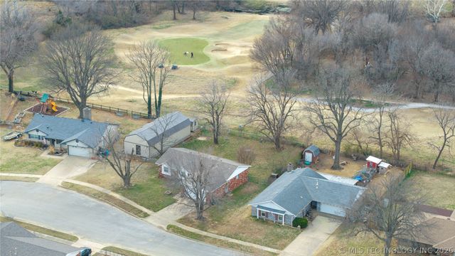 1604 N Atlanta Street, Owasso, OK 74055