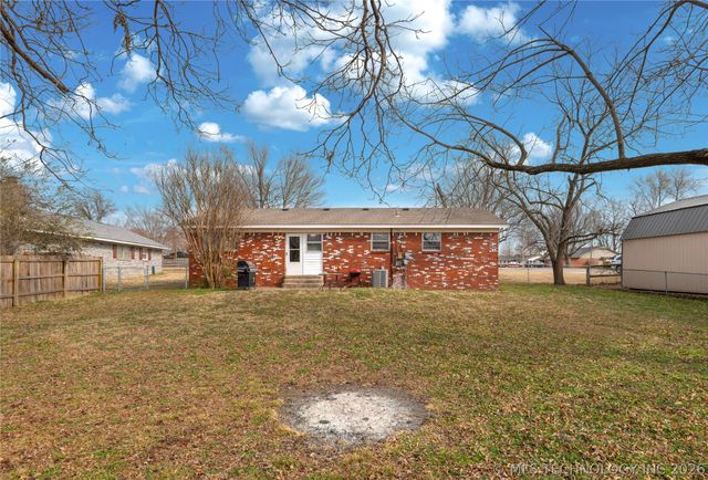 1604 N Atlanta Street, Owasso, OK 74055