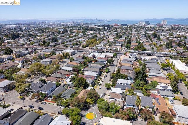 712 56Th St, Oakland, CA 94609