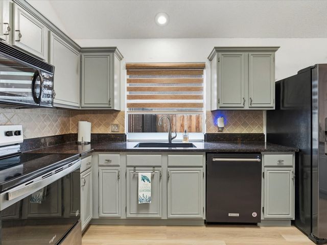 903 Santa Fe Drive, Saginaw, TX 76131