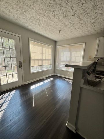 75 Davis Mill Court, Lawrenceville, GA 30044