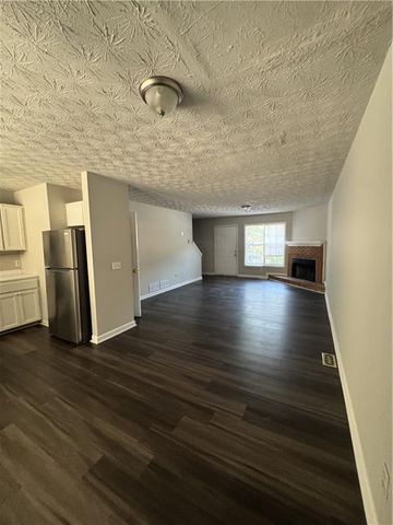 75 Davis Mill Court, Lawrenceville, GA 30044