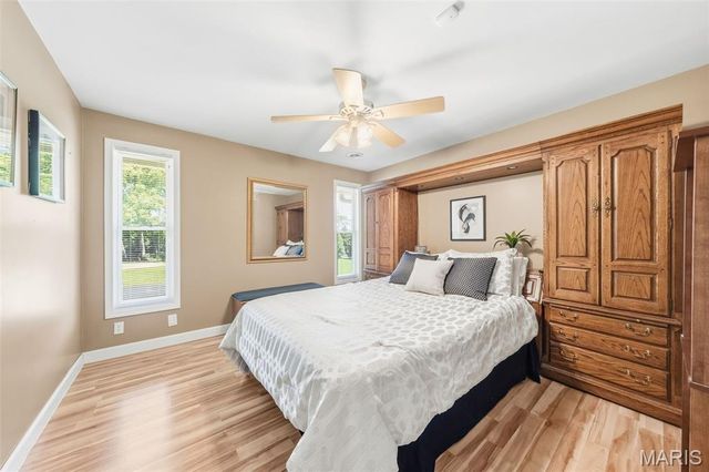 12125 Old Saint Charles Road, Bridgeton, MO 63044