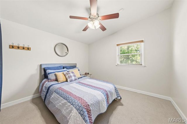 12125 Old Saint Charles Road, Bridgeton, MO 63044