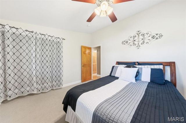 12125 Old Saint Charles Road, Bridgeton, MO 63044