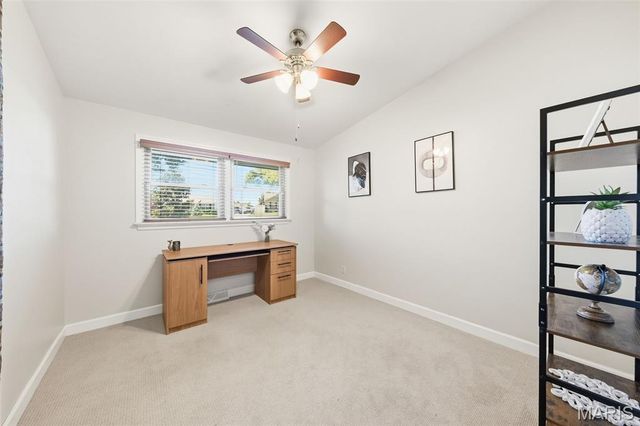 12125 Old Saint Charles Road, Bridgeton, MO 63044