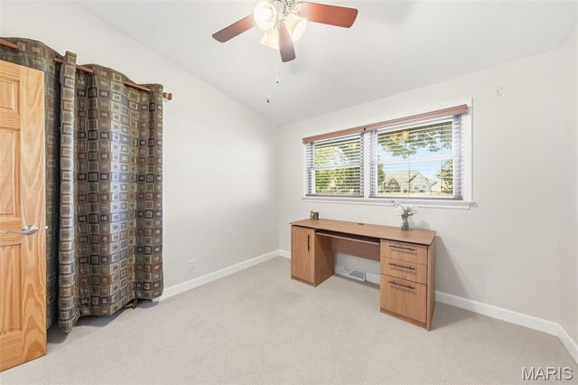 12125 Old Saint Charles Road, Bridgeton, MO 63044