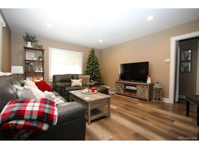 150 S Pierce St, Lakewood, CO 80226