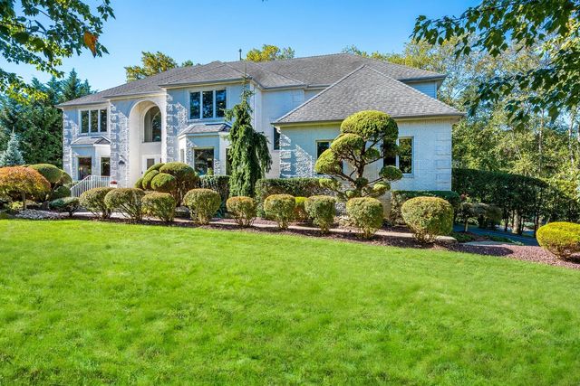 117 Rolling Hill Drive, Morganville, NJ 07751