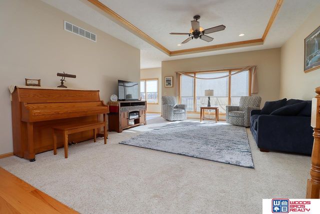 1900 N 129th Street, Lincoln, NE 68527