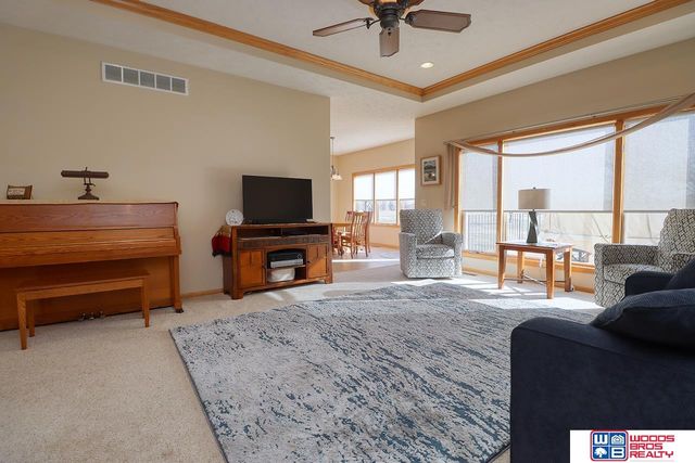 1900 N 129th Street, Lincoln, NE 68527