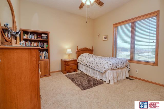 1900 N 129th Street, Lincoln, NE 68527