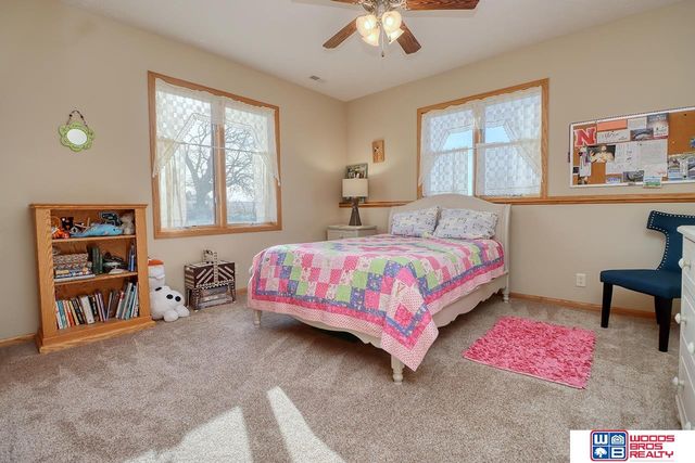 1900 N 129th Street, Lincoln, NE 68527