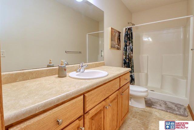 1900 N 129th Street, Lincoln, NE 68527