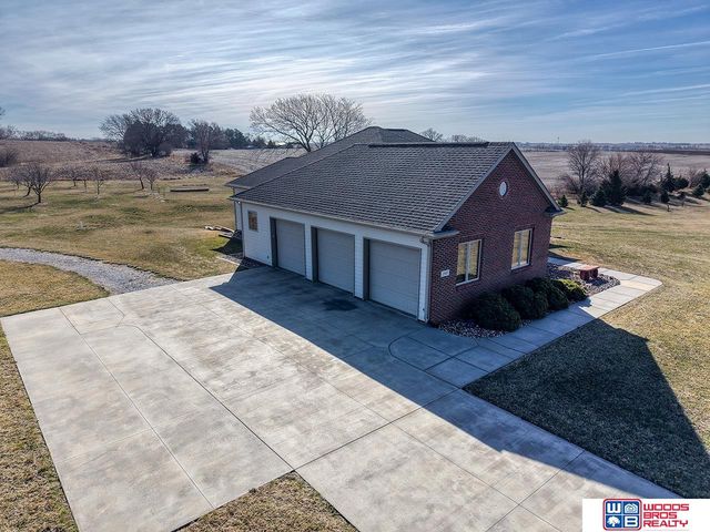 1900 N 129th Street, Lincoln, NE 68527