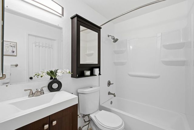 2505 Olivegate Lane, San Jose, CA 95136