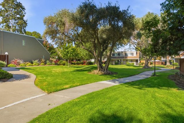 2505 Olivegate Lane, San Jose, CA 95136