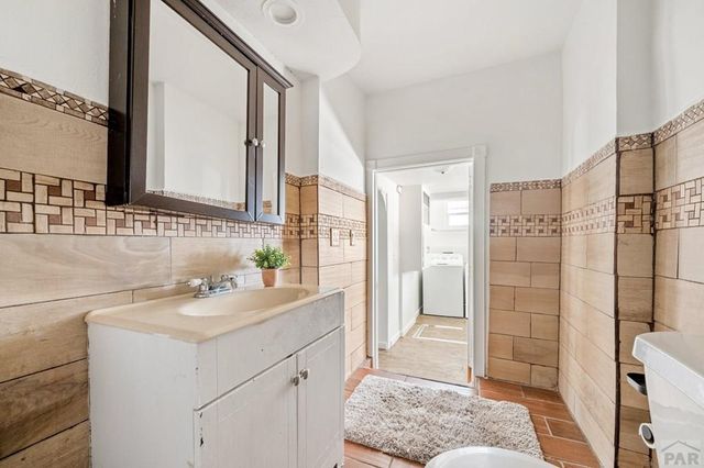 1311 E 12th St, Pueblo, CO 81001