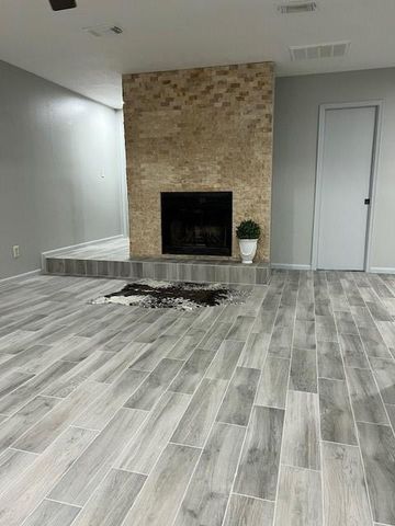 2379 Briarwest Boulevard 116, Houston, TX 77077
