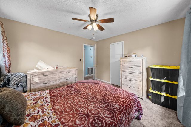 133 W Rossview Rd, Clarksville, TN 37040