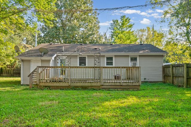 133 W Rossview Rd, Clarksville, TN 37040