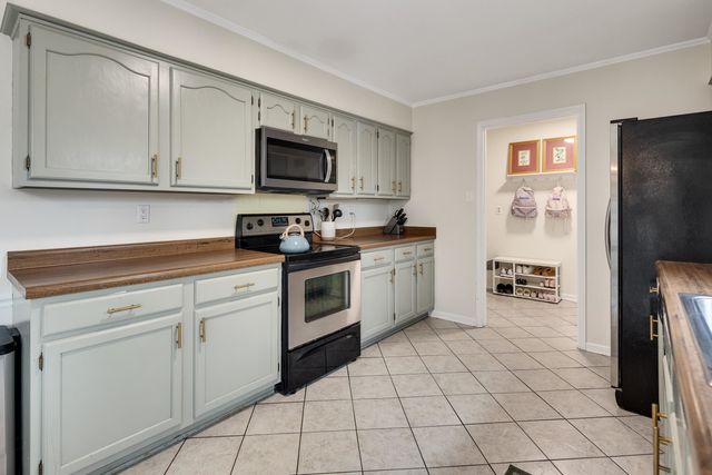 8138 W PINE CREEK CRK, Germantown, TN 38138