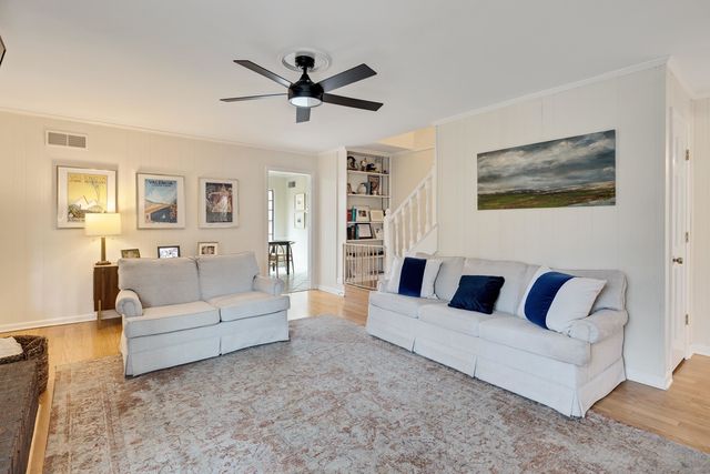 8138 W PINE CREEK CRK, Germantown, TN 38138