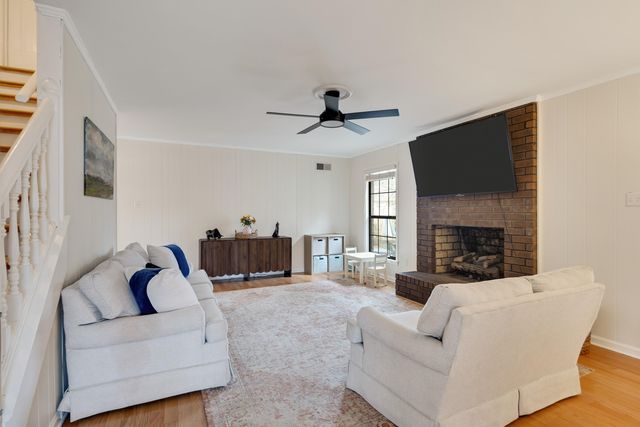 8138 W PINE CREEK CRK, Germantown, TN 38138