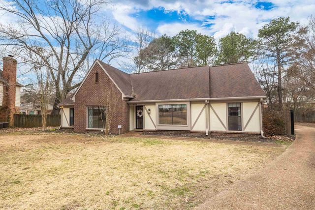 8138 W PINE CREEK CRK, Germantown, TN 38138