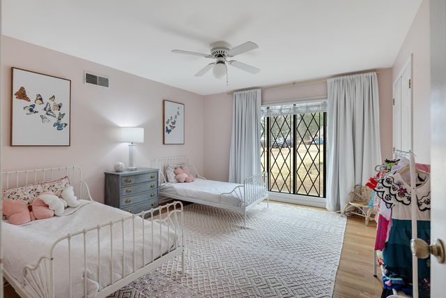 8138 W PINE CREEK CRK, Germantown, TN 38138