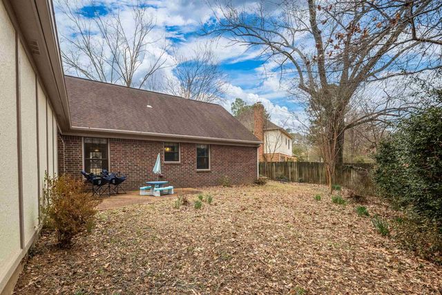8138 W PINE CREEK CRK, Germantown, TN 38138